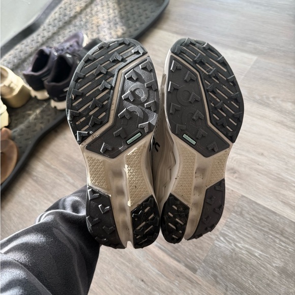 On Running cloud surfer trail 2 Athletic Shoes - Picture 3 of 5